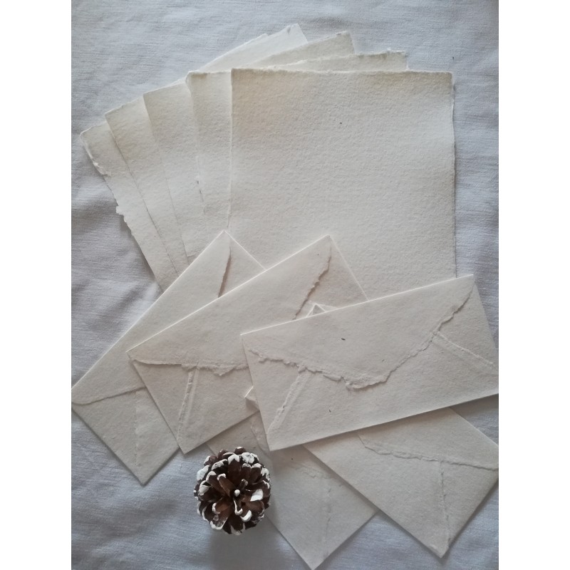 Paquet de 5 papiers à lettre avec enveloppes blanches